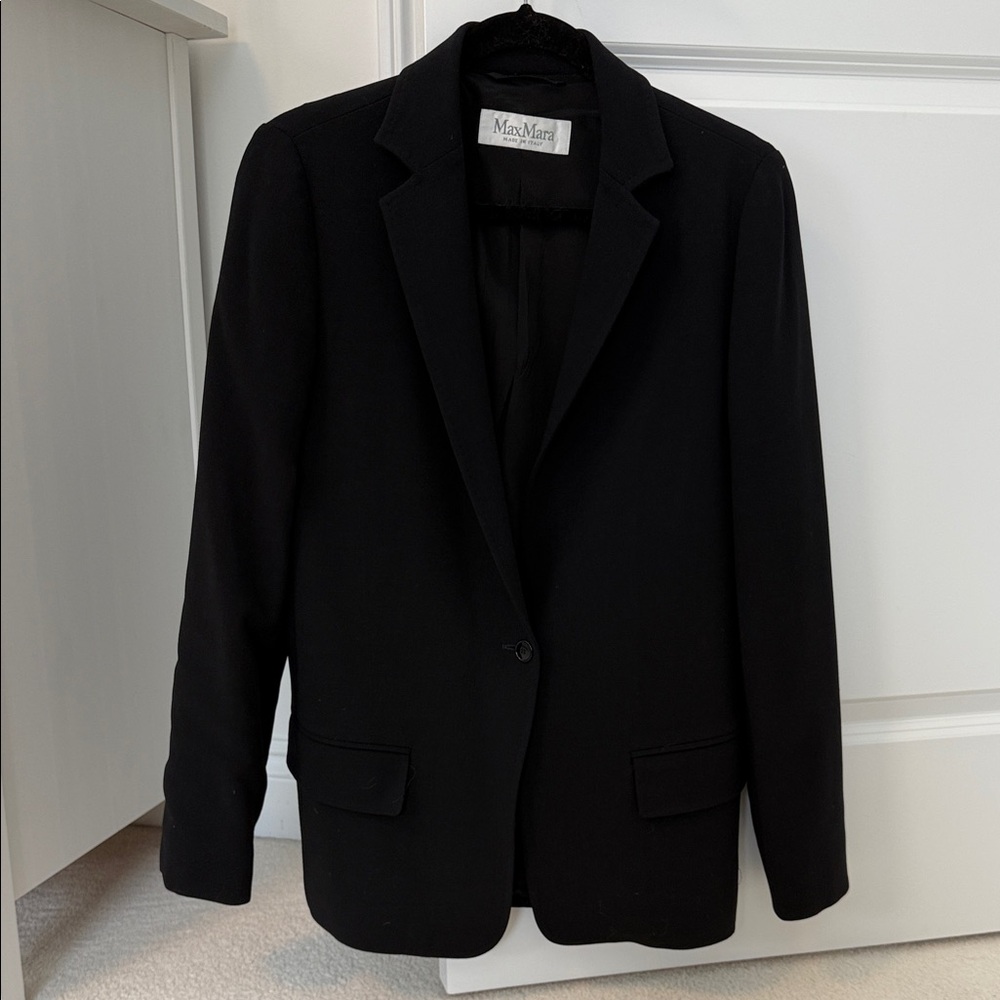 Max Mara Virgin Wool Black Blazer Pointed Collar Button Closure - Picture 4 of 14